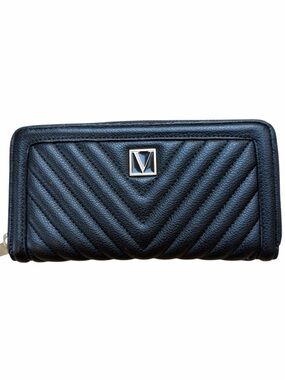 Victoria's Secret Black Large Wallet Full
Zip Around Quilted Faux Leather